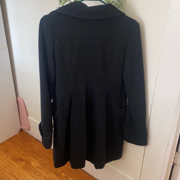 Small pea coat - Picture 3 of 9